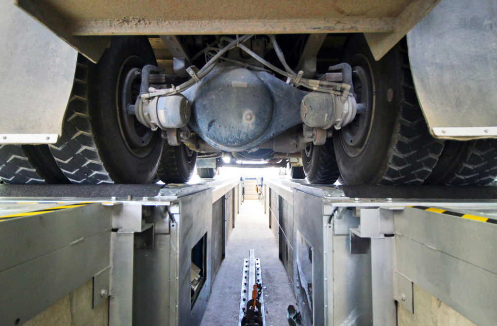 stt45 truck on brake rollers